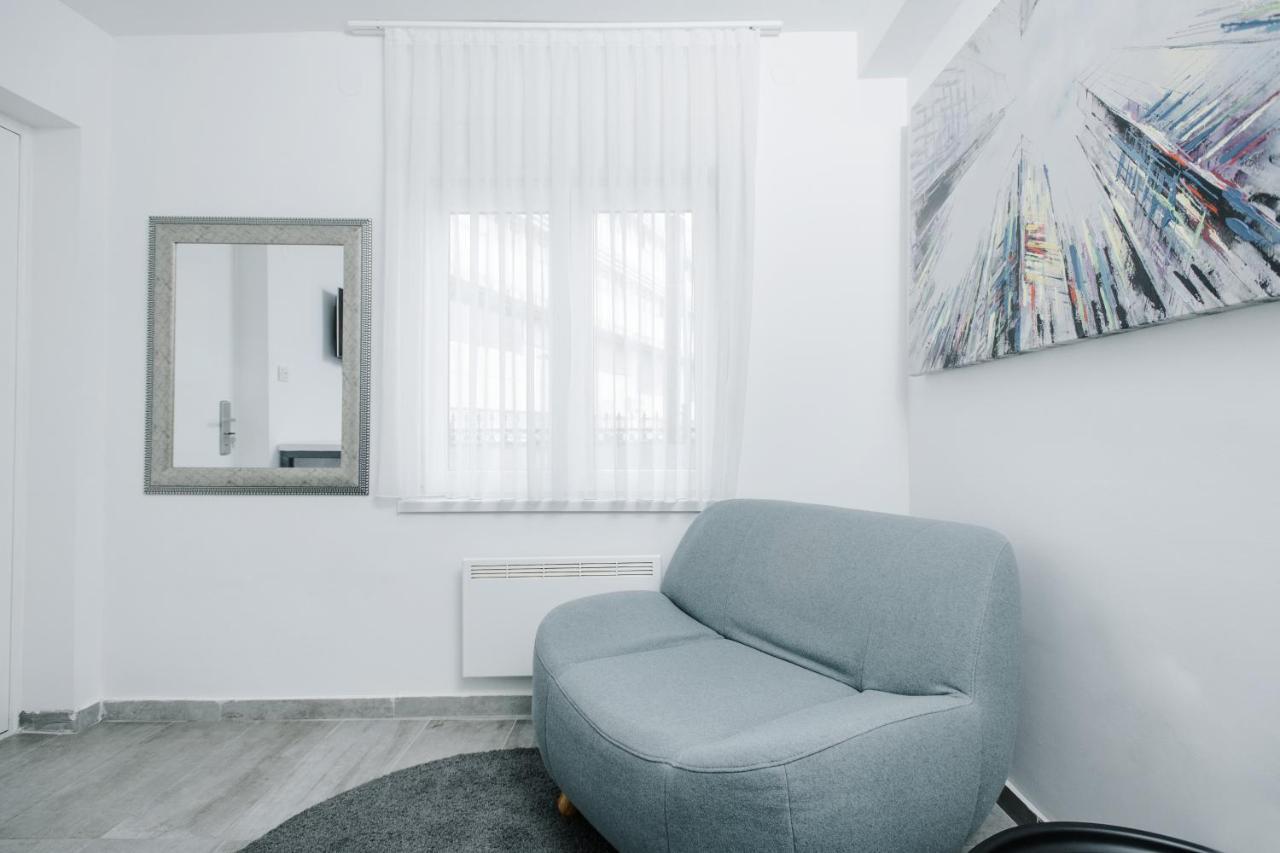 Appartement Zagreb, New, Free Parking, Near Bus Station Extérieur photo